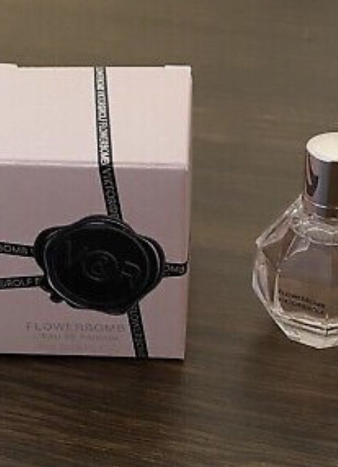Viktor & Rolf Flowerbomb L'eau de parfum Mini Splash Bottle 7mL/ 0.24oz New