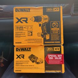 1/2 Hammer Drill With Battery And Charger 