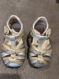 Stride Rite baby shoes gold/silver