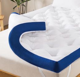 WhatsBedding 5 Inch Memory Foam Mattress Topper Queen