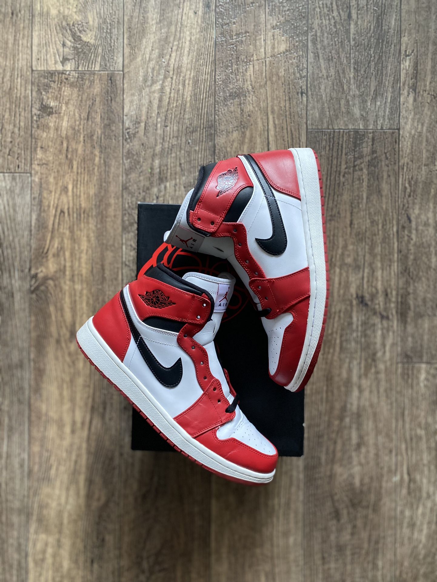 Jordan 1 Retro Chicago (2013)