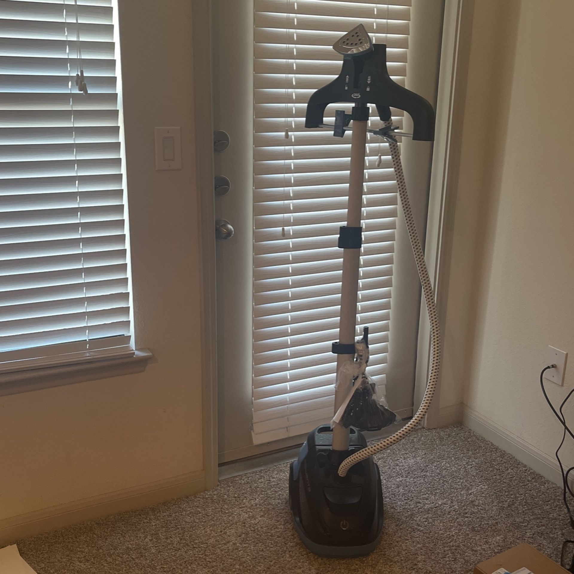 Brandnew Out Of Box Steamer