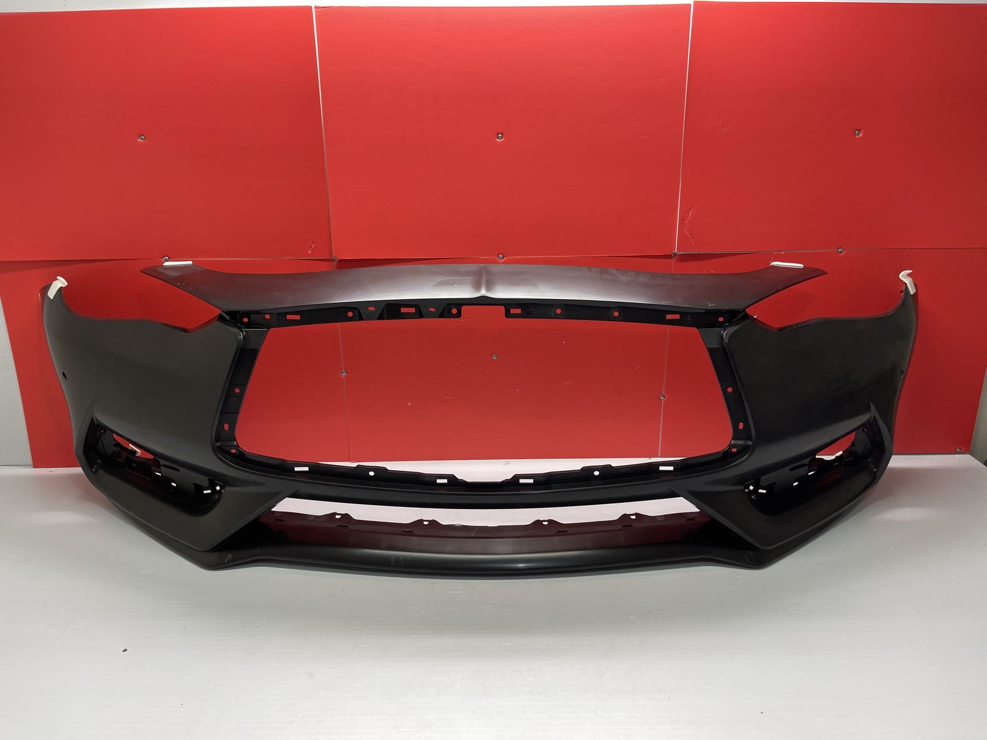 2017-2019 Infiniti Q60 Front Bumper Oem (new)