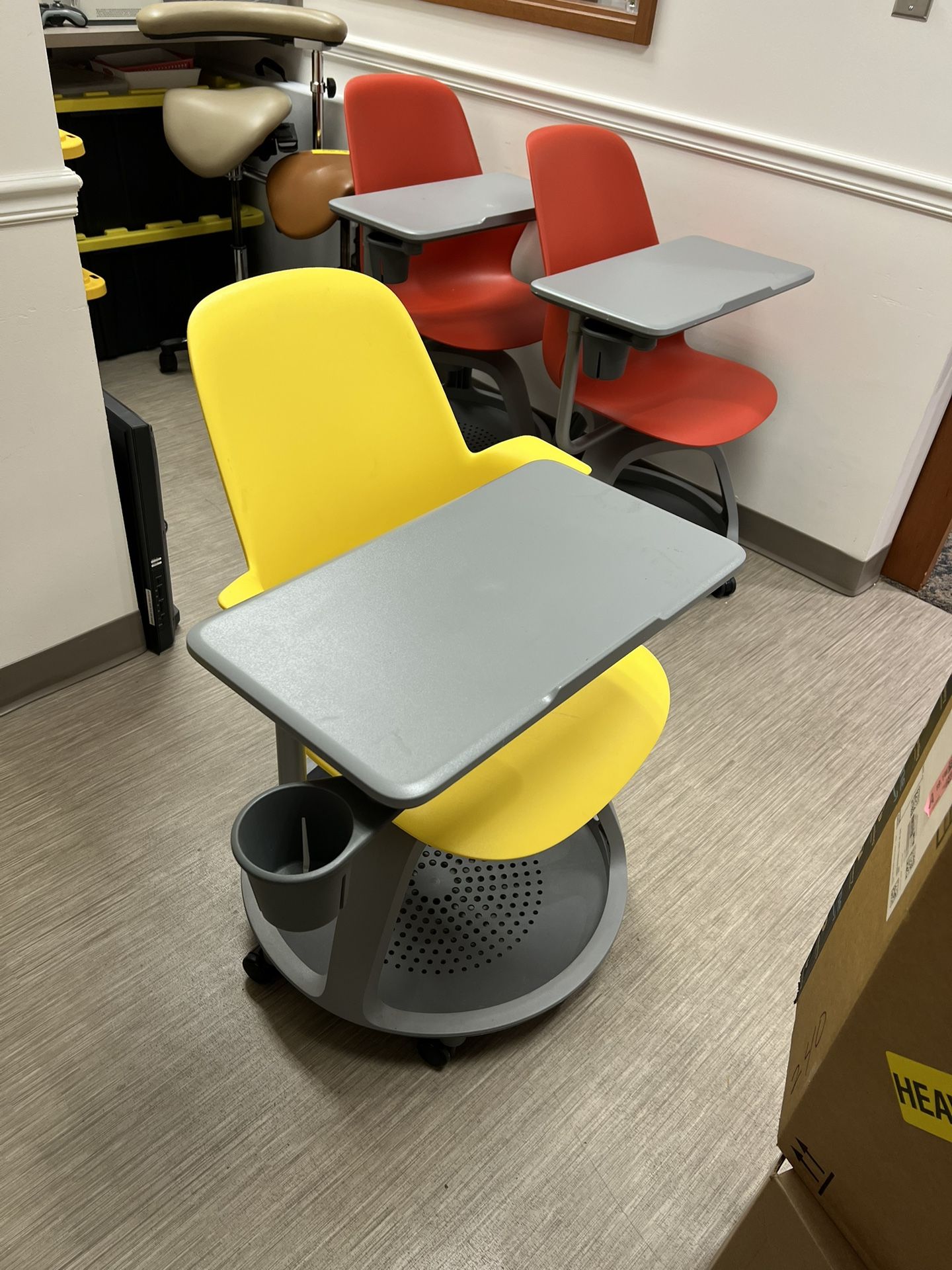 Steelcase Node Multipurpose Chair w/ Desk & Cup Holder – Excellent Condition