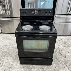 Frigidaire glass top  electric stove in black