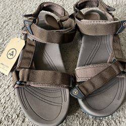 Outdoor Sandals Brown