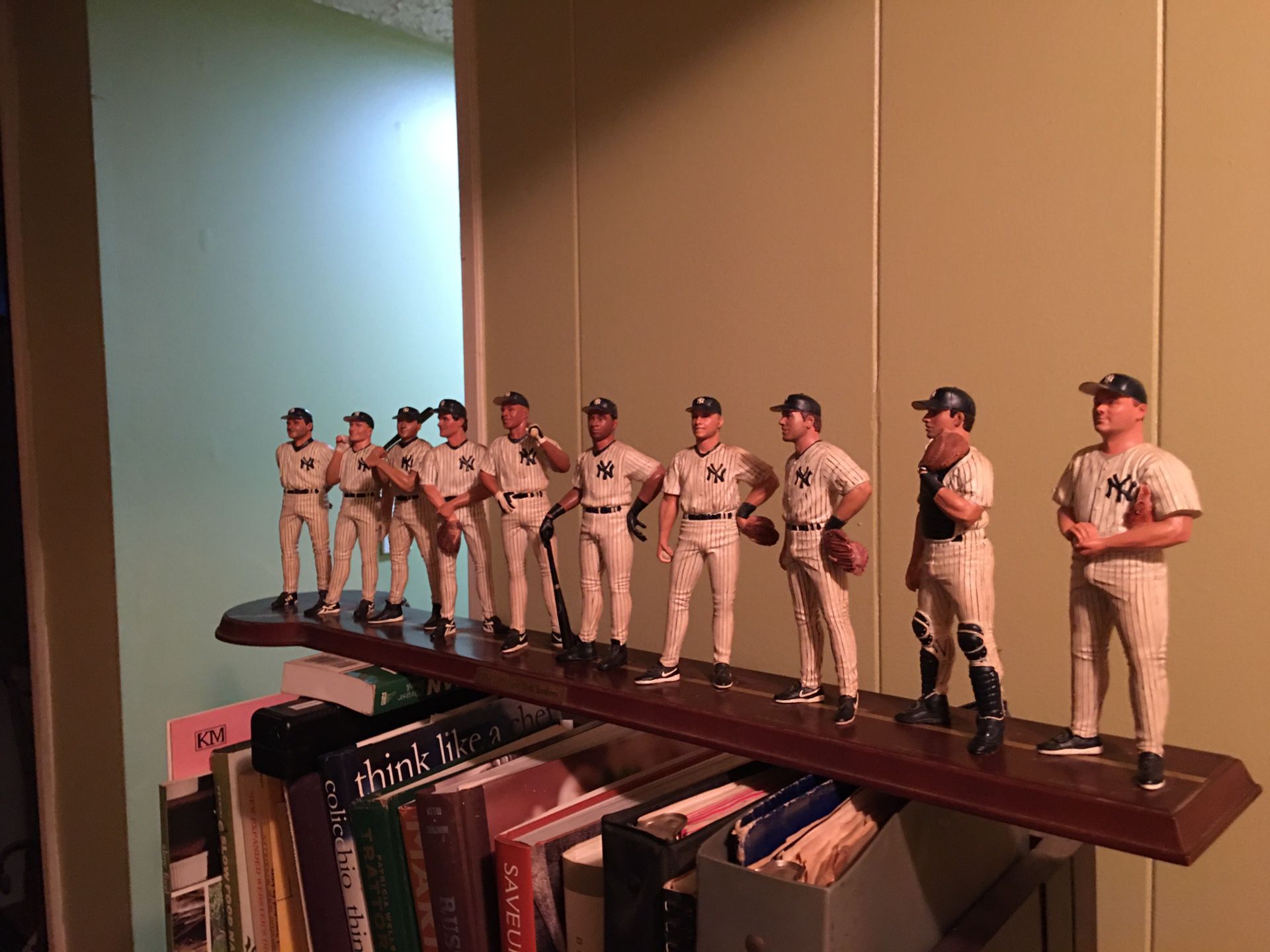 1998 New York Yankee Collectible Statue