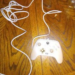 Xbox One Controller (Wired)