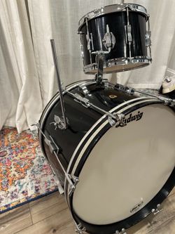 Ludwig drum set