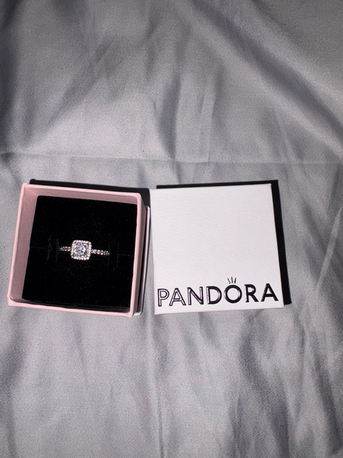 Pandora Ring
