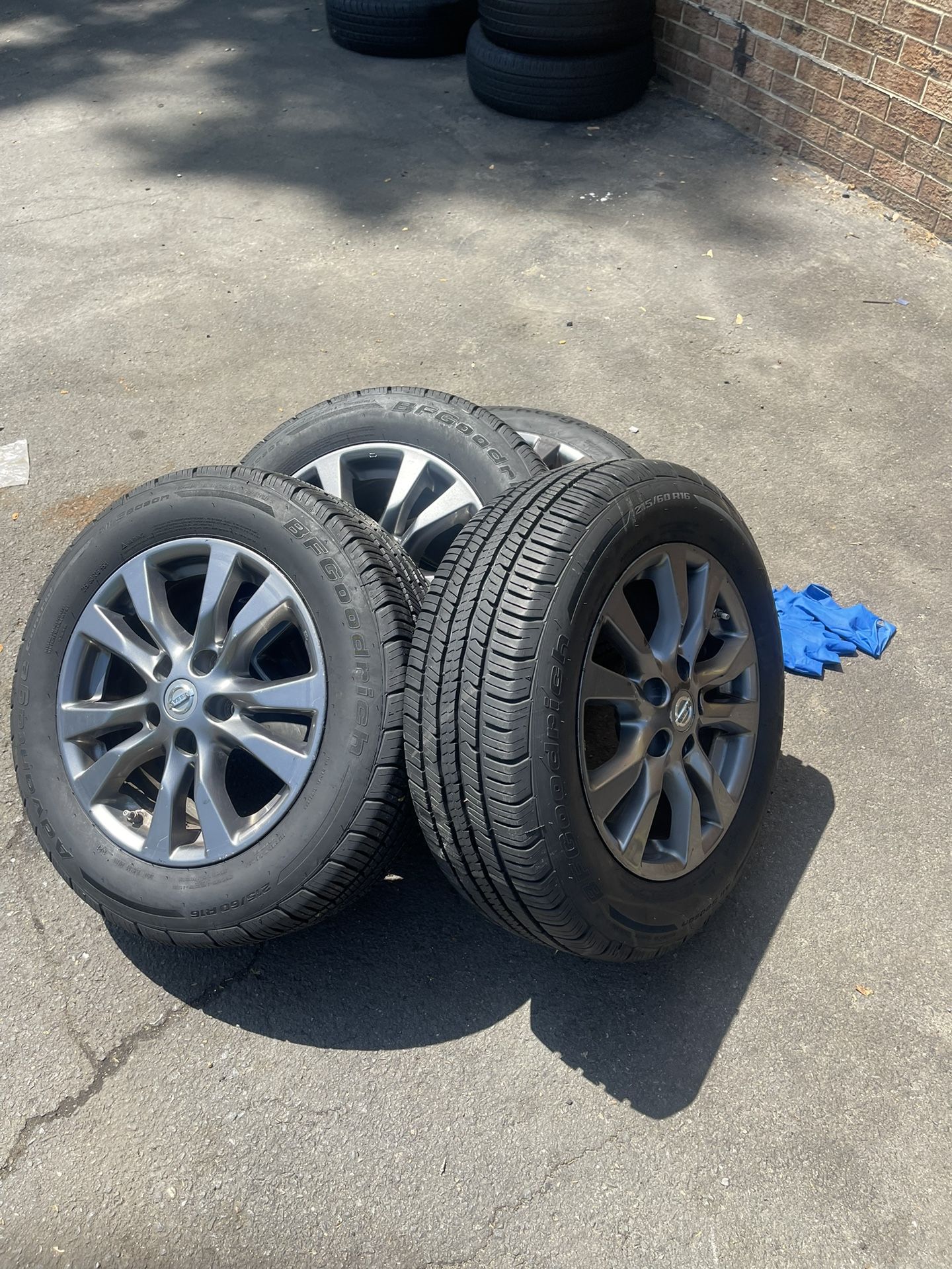 * 16" Nissan Altima Rims and Tires for Sale!*