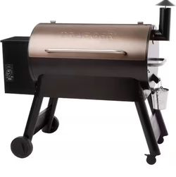 Pro 34 Wood Pellet Grill and Smoker in Bronze