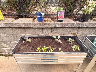 Standing metal planters