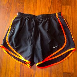 Nike Women's Black /Orange Lined Running Shorts Size Small