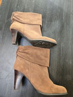BCBGeneration Women's Brown Suede Ankle Boots – Size 9