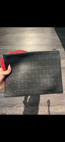 carolina herera pouch