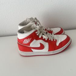 Jordan 1 Mid white & Orange Sneakers 