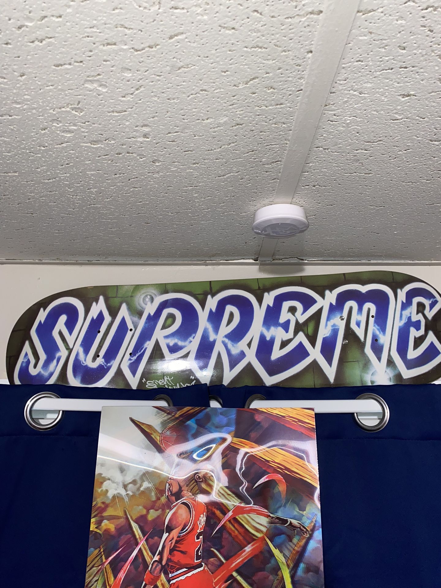 Off White And Supreme Skate Desk