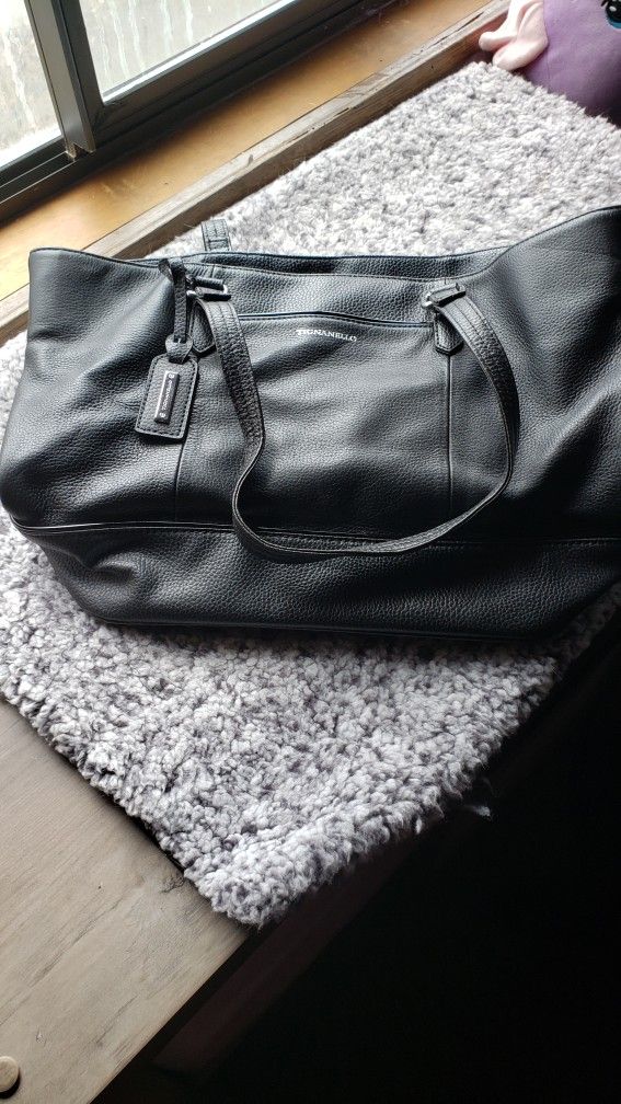 Lg Black Leather Handbag Tignanello Brand