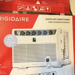 10000 Btu  Frigidaire Ac