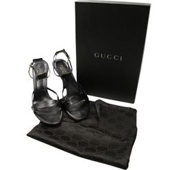 Gucci Sandals mint Condition 