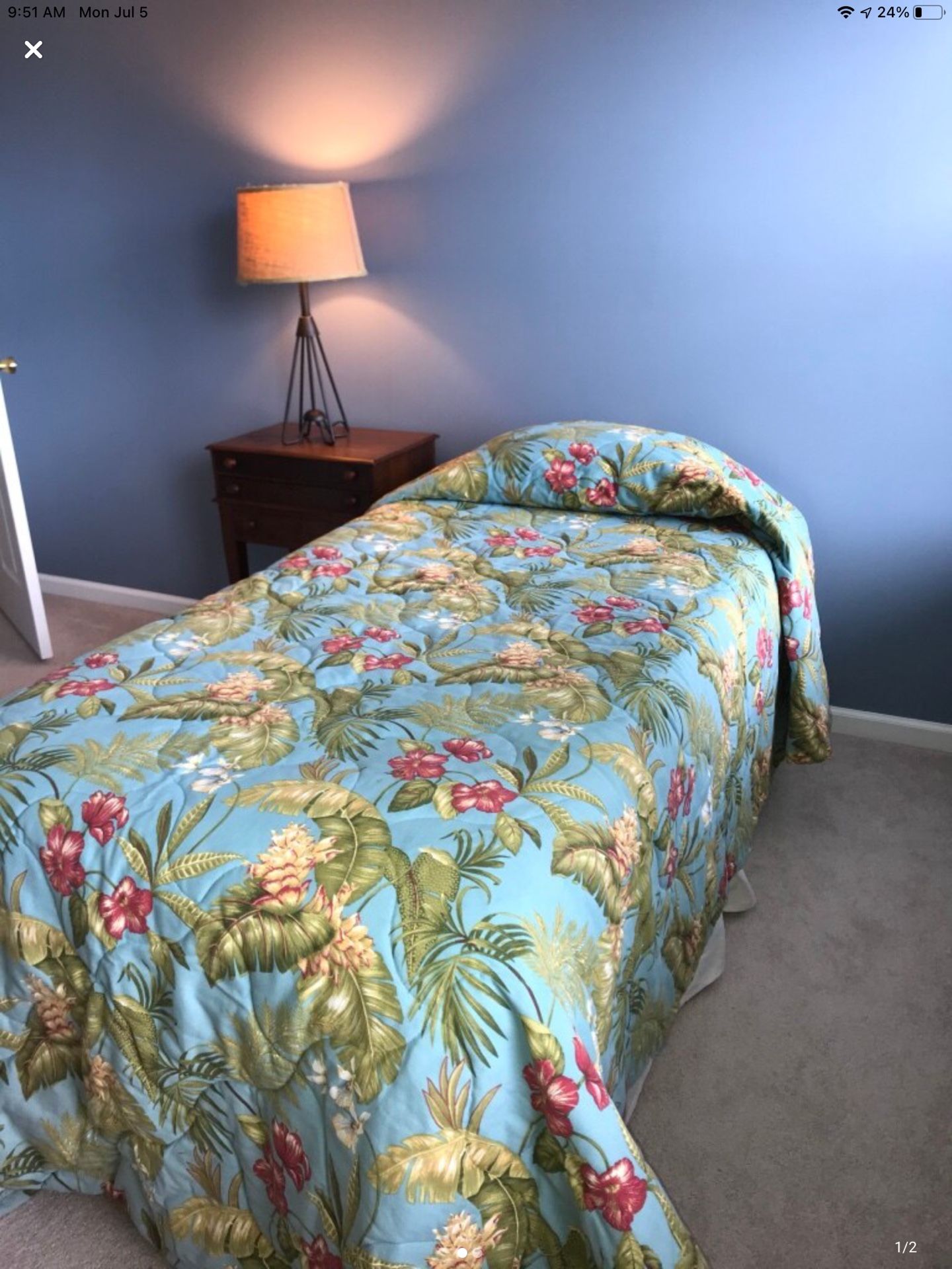 2 Tropical Twin Bedspreads