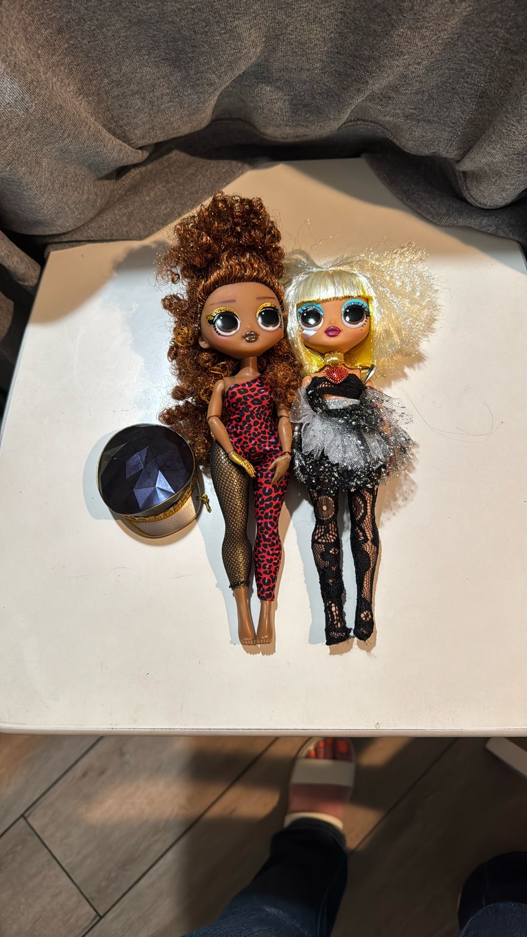 Set Of 2 LOL OMG DOLLS