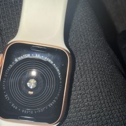 Rose Gold Apple Watch 