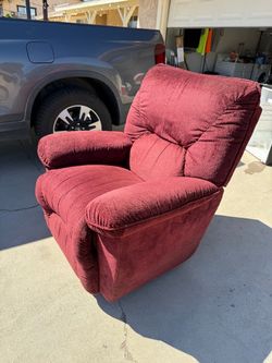 Single recliner sofa