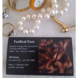 FurReal Furs & Accessories 612*702*3980
