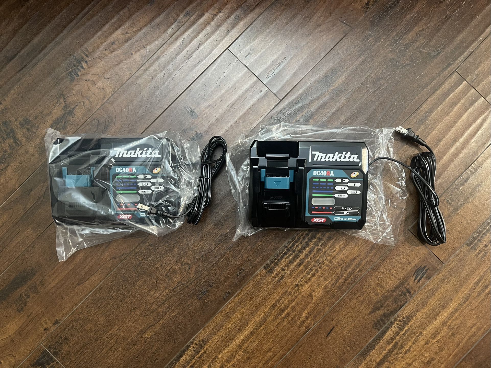 New 40V Makita XGT Charger