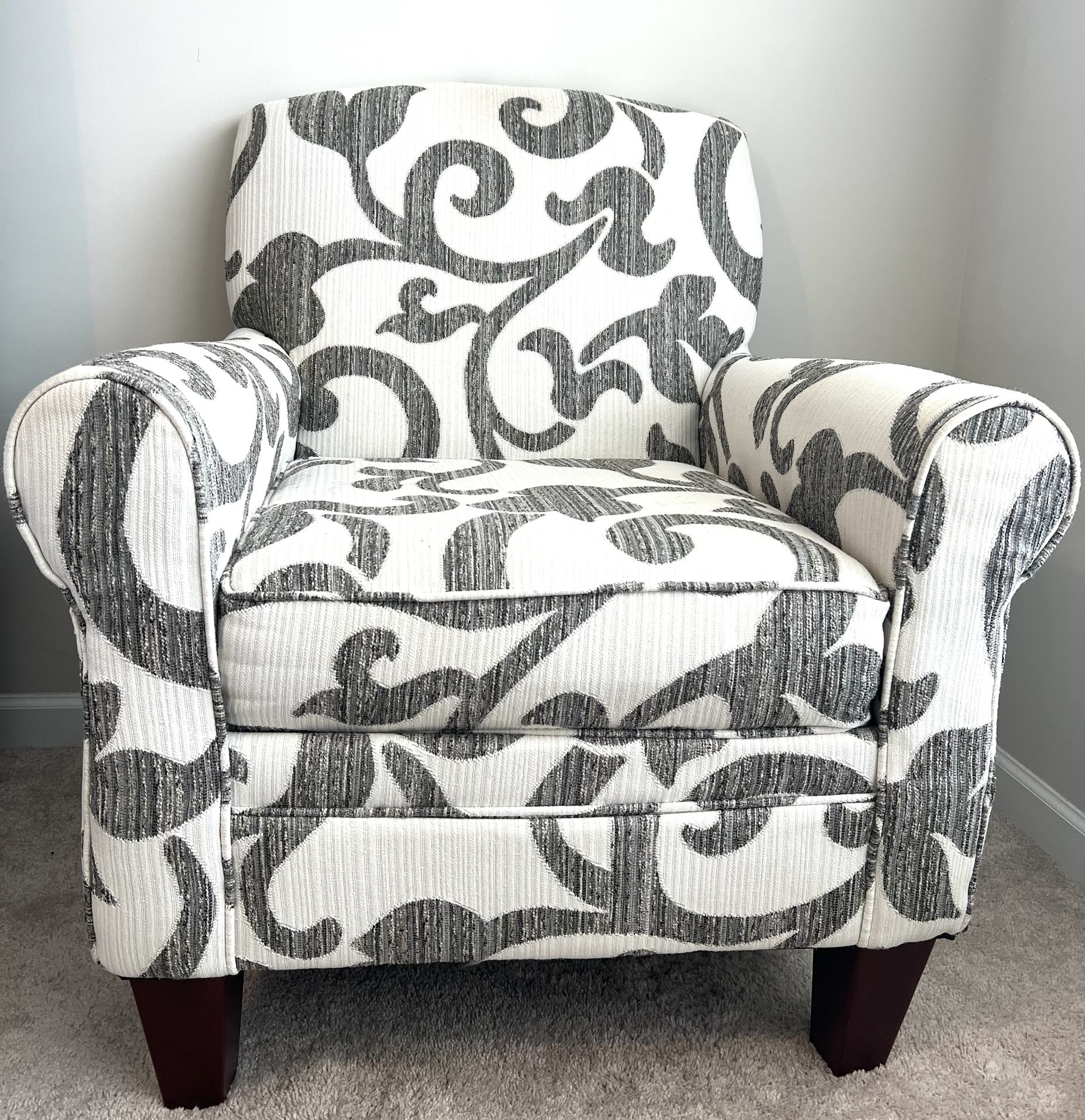 Modern Art Reading Arm Chair