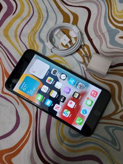 UNLOCKED Apple iPhone 7 Pllus