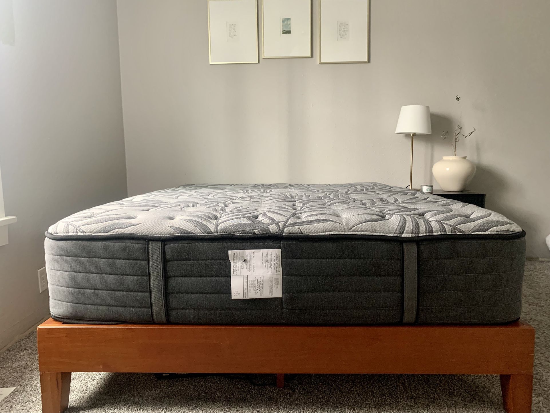 Thuma Dupe Queen Platform Bedframe