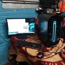PRICE FIRM CASH ONLY NO TRADES Alienware Gaming PC Bundle RTX 4070 Super
