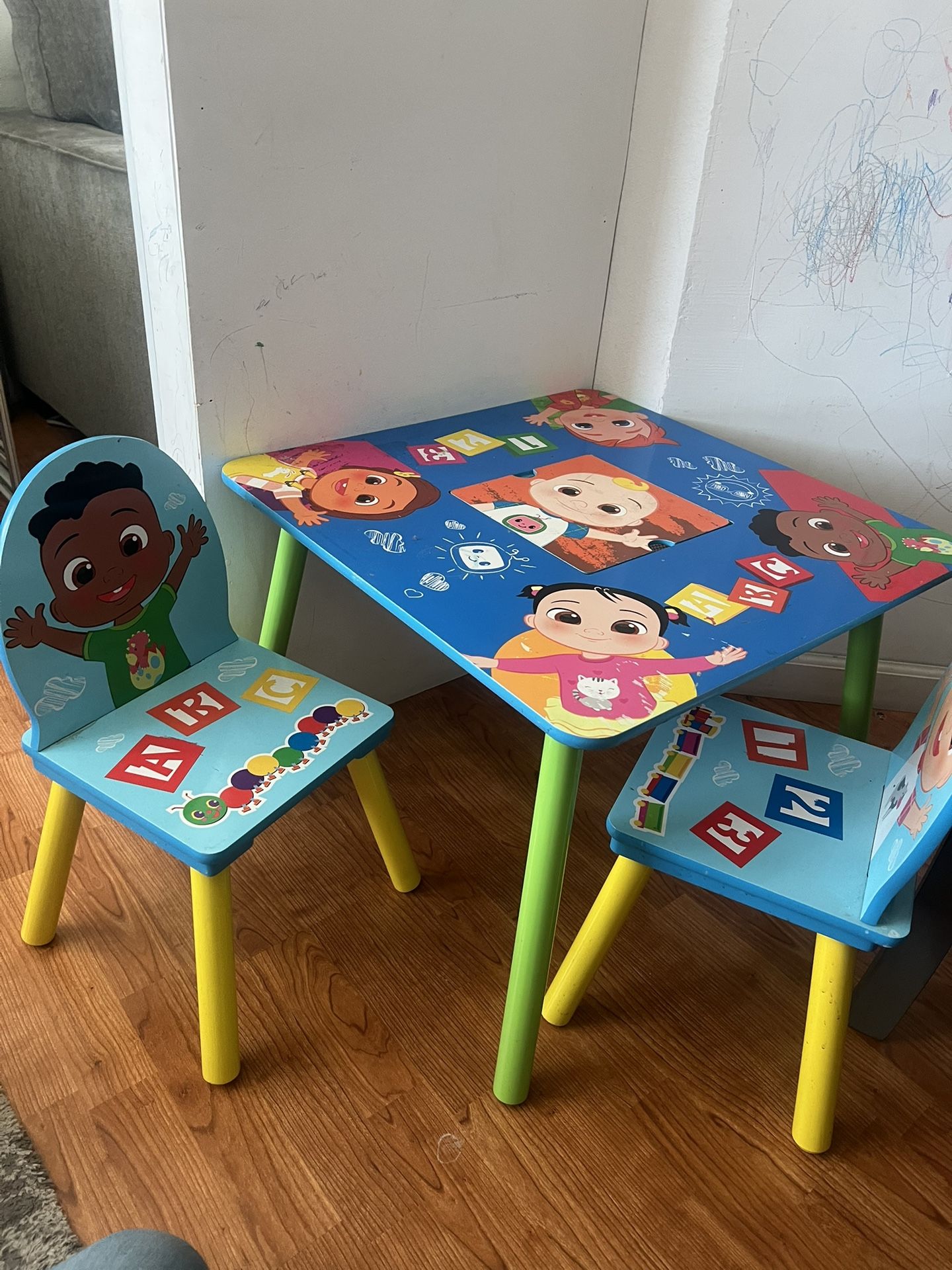 Coco Melon Mini Table Set