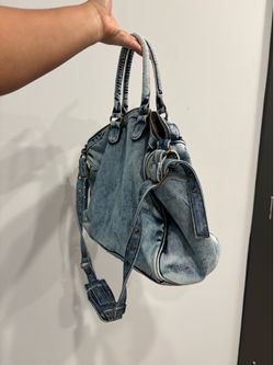 Fashion nova duffle purse