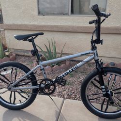 20"x2.30. MONGOOSE LEGIÓN BMX BIKE. LIKE NEW 👌🏼