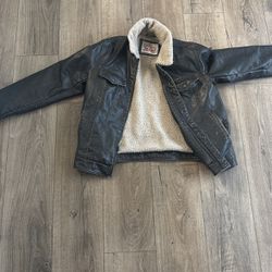 Men’s Size Medium Levi Strauss Leather Jacket 