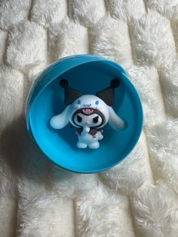 Sanrio Kuromi figure