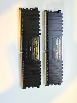 Corsair Vengeance DDR4 64GB (32 x 2) 32MHz Ram