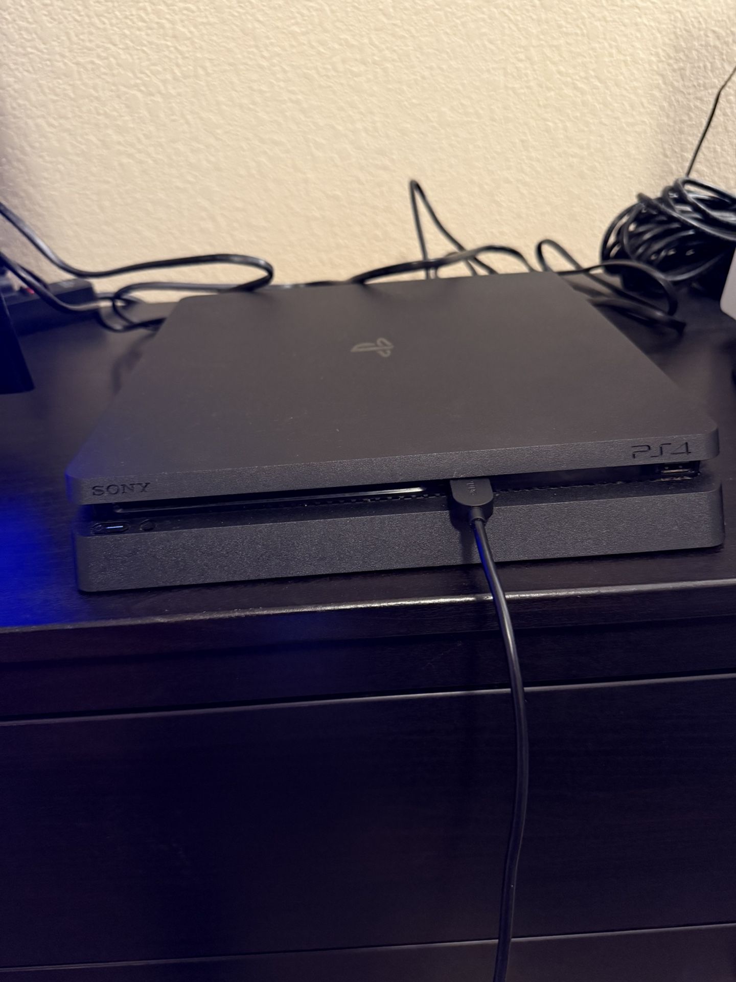 Playstation 4 (500GB)