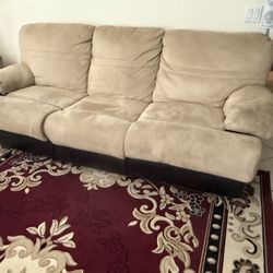 2 Matching Recliner Couches. 
