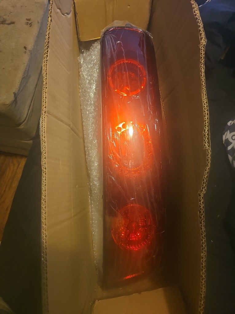 94-01 Acura Integra Tail Lights