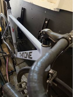 Throne bike