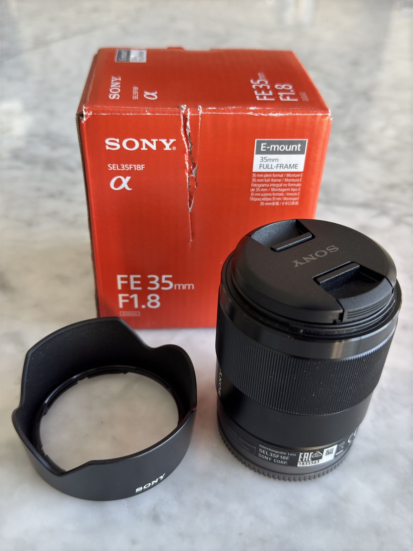 Sony FE 35mm f/1.8 Lens