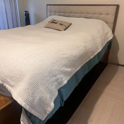 Queen Bed with Mattress – Excellent Condition – $2,000+ Value