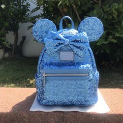 DISNEY PARKS LOUNGEFLY MINNIE MOUSE SEQUINED HYDRANGEA MINI BACKPACK 
