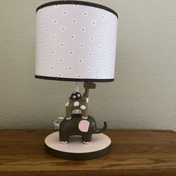 Adorable “Lambs & Ivy” Nursery Animal Themed Lamp