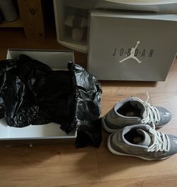 Jordan 11 Cool Grey